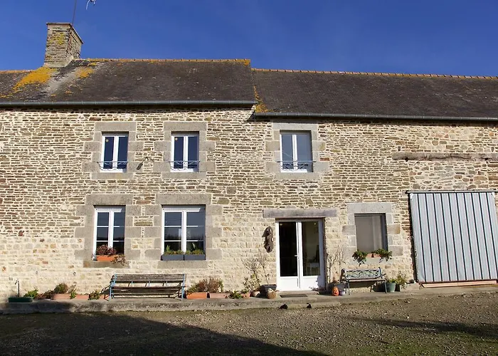 La Petite Chesnee Sacey