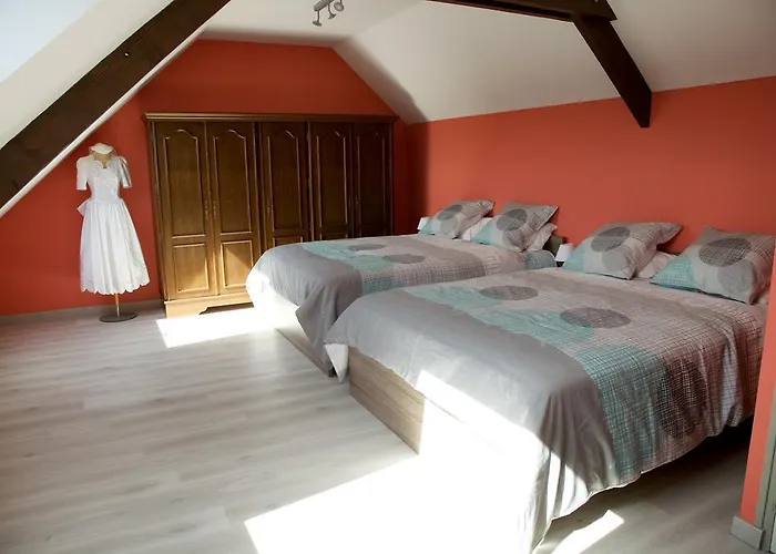 La Petite Chesnee Sacey